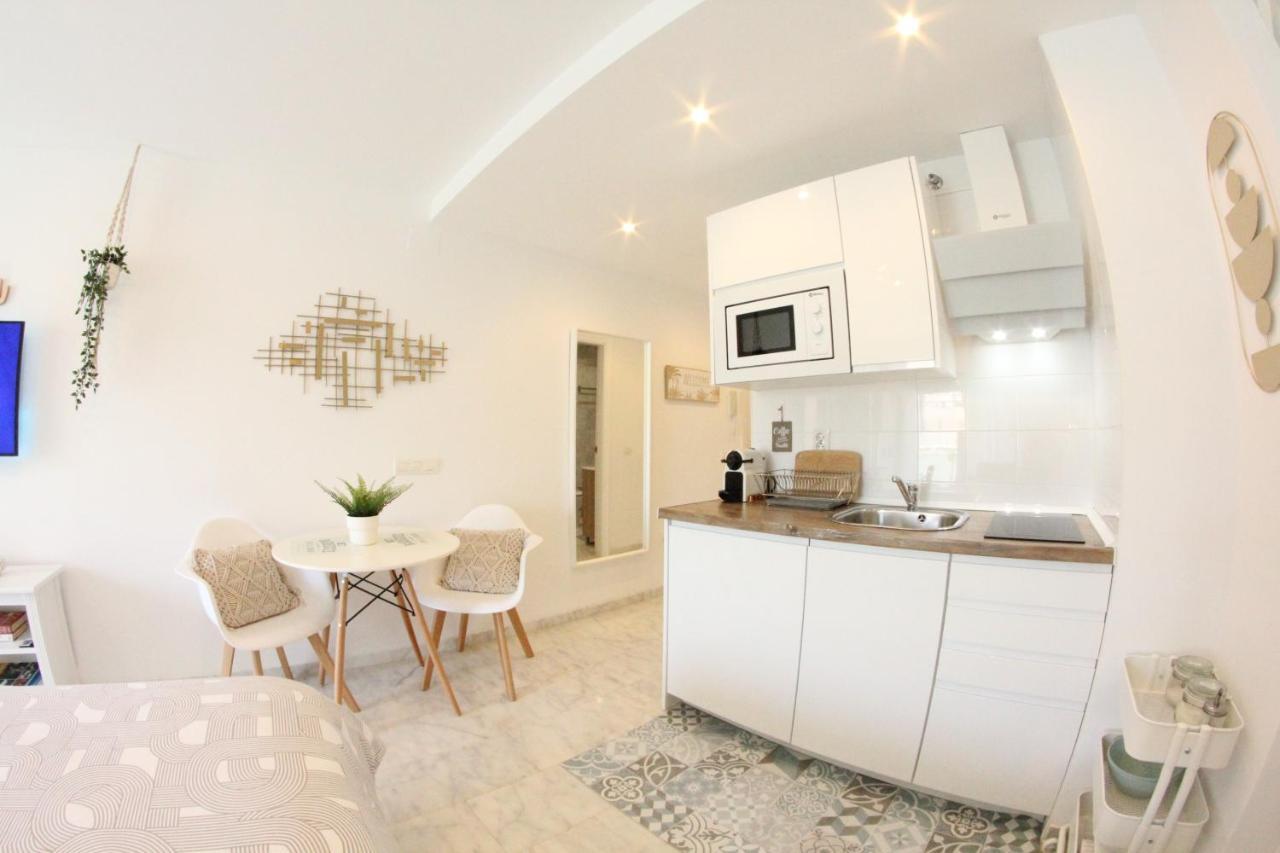Torremolinos - New Central Studio Plata With Balcony Apartman Kültér fotó