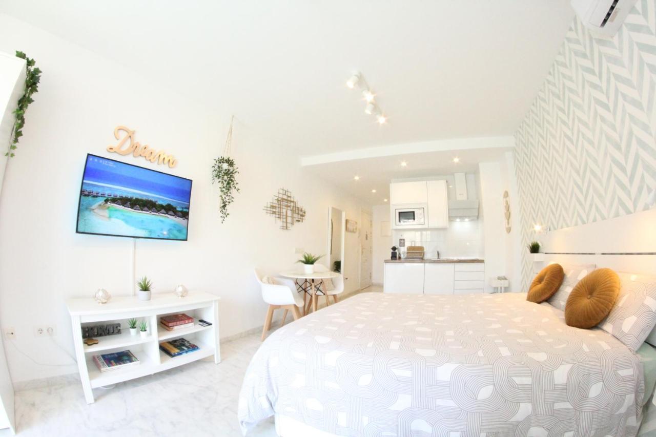 Torremolinos - New Central Studio Plata With Balcony Apartman Kültér fotó