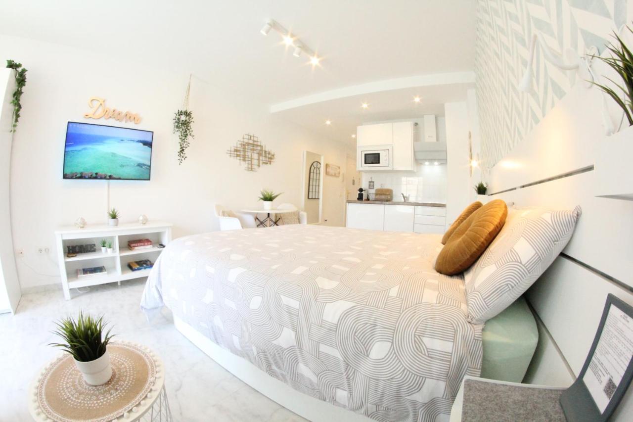 Torremolinos - New Central Studio Plata With Balcony Apartman Kültér fotó