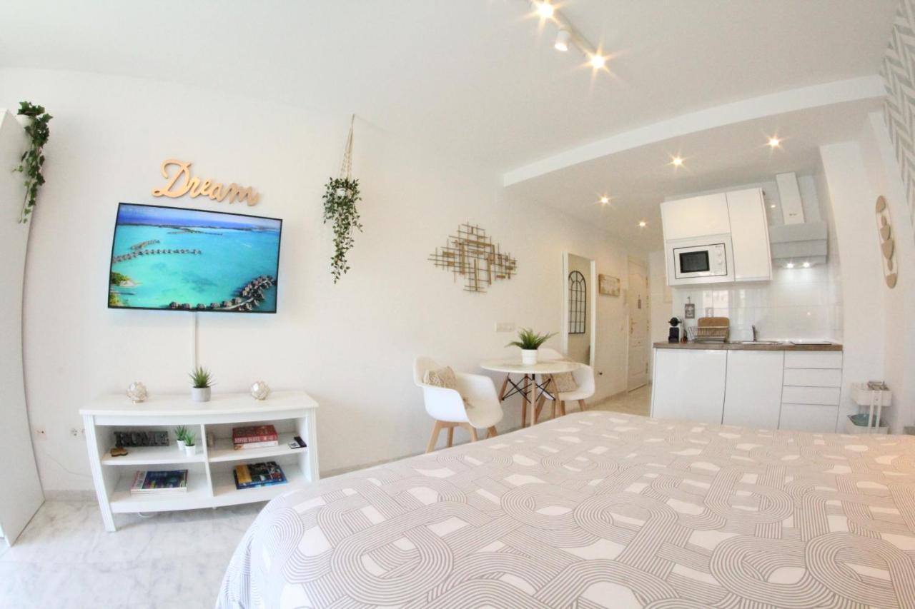 Torremolinos - New Central Studio Plata With Balcony Apartman Kültér fotó