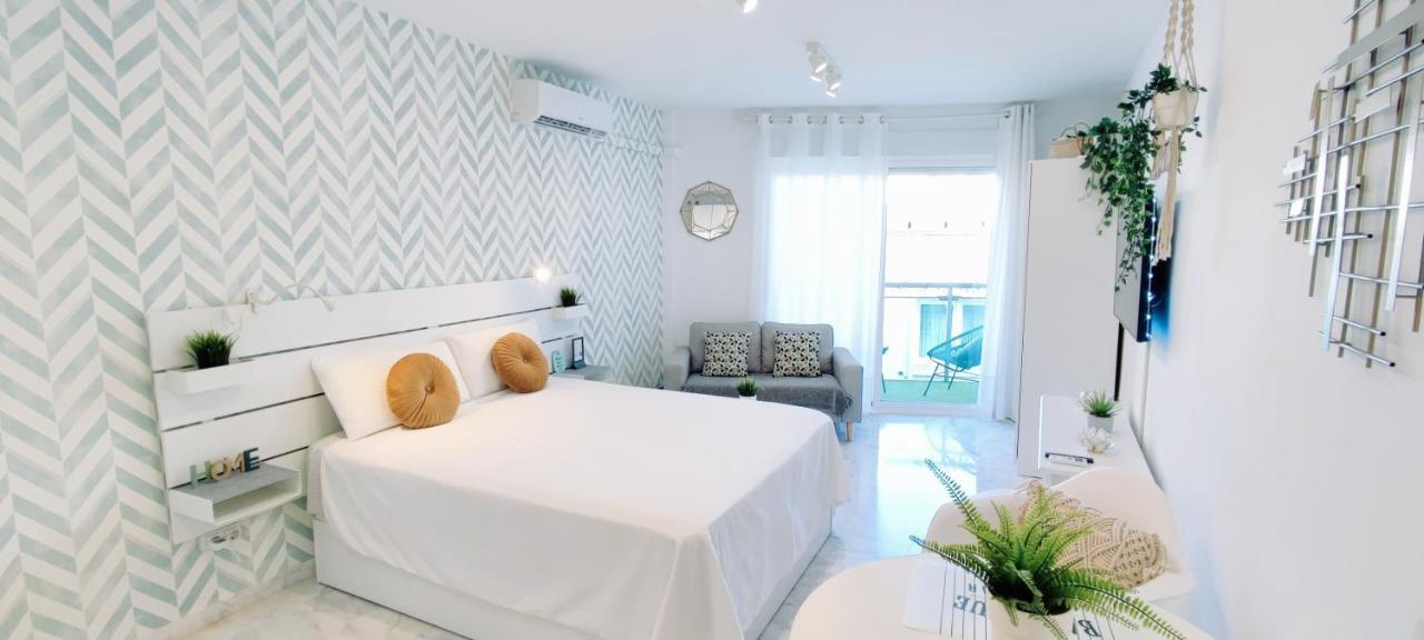 Torremolinos - New Central Studio Plata With Balcony Apartman Kültér fotó