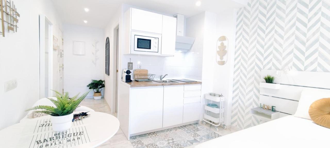 Torremolinos - New Central Studio Plata With Balcony Apartman Kültér fotó
